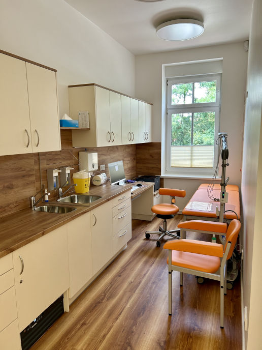 Bild von der Arztpraxis Gosen Behandlungsraum
